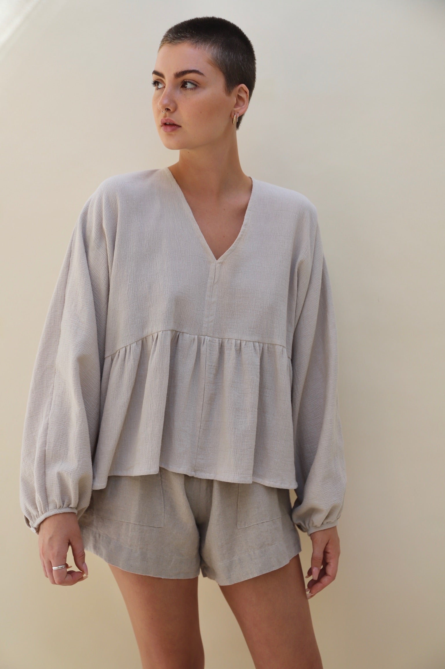 The Billow Blouse – One Fable