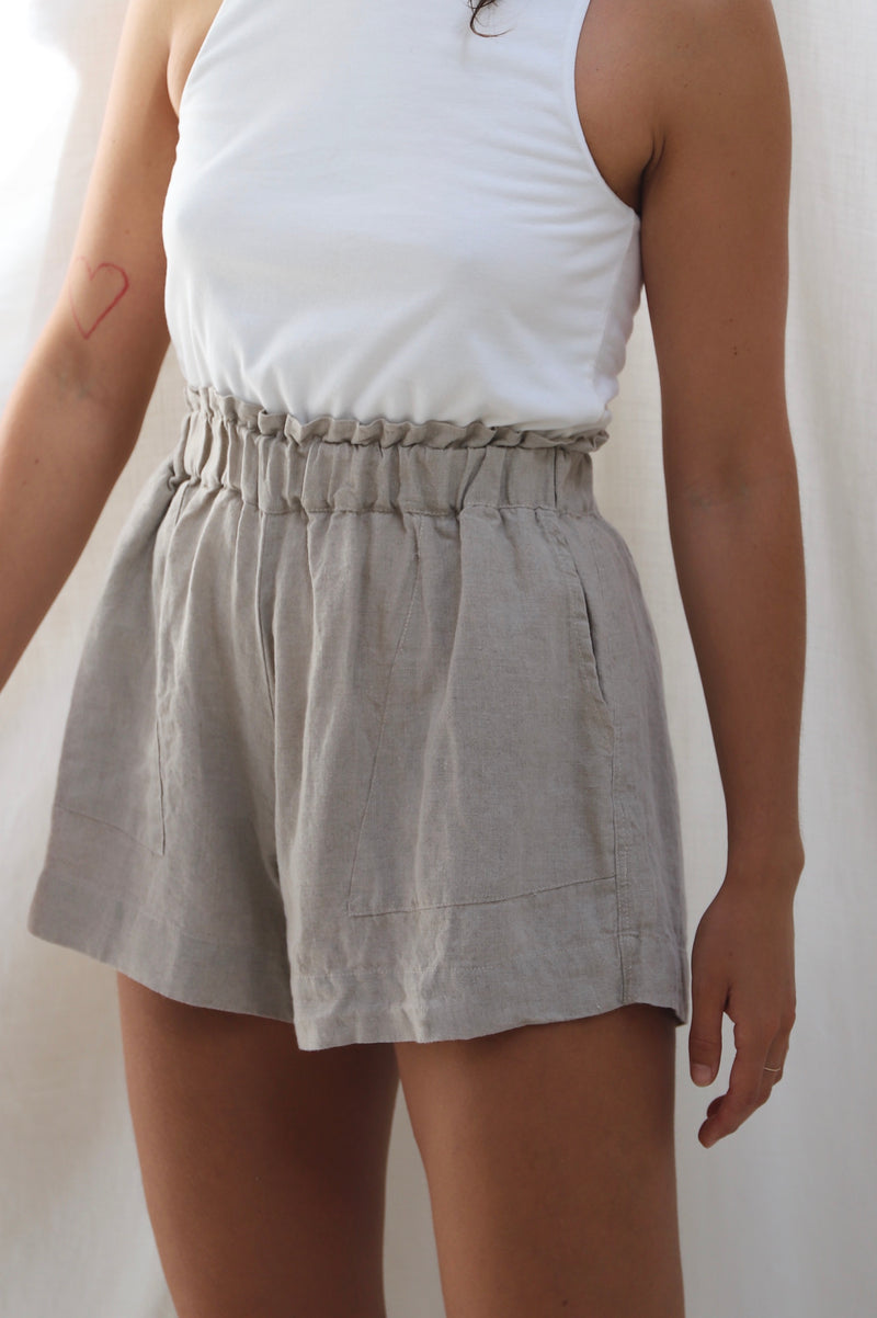 The Laundered Linen Paperbag Shorts - Sand